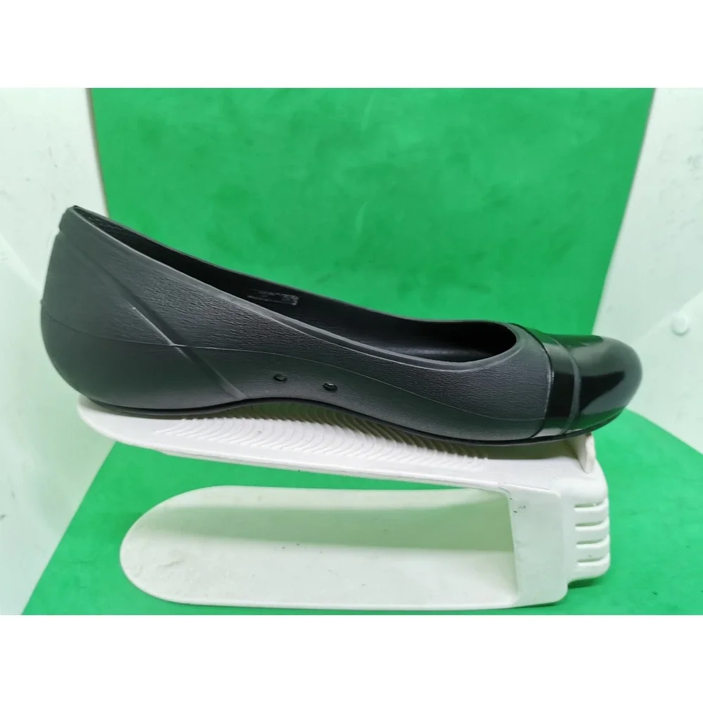 CROCS Patent Cap Toe Ballet  Flats Women's Size 10 Black shoes  slip on comfort